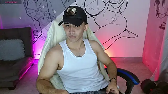Snapshot of caius_bigcock1 chatting on May 27, 2026, 12:35 pm caius bigcock1 online show from May 27, 2026, 12:35 pm