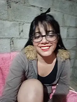 Snapshot of Dayii_sweet chatting on May 27, 2026, 9:45 pm Dayii sweet online show from May 27, 2026, 9:45 pm