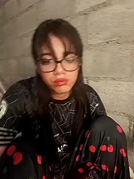 Snapshot of Dayii_sweet chatting on May 30, 2026, 6:05 pm Dayii sweet online show from May 30, 2026, 6:05 pm