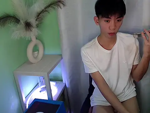 sycat69 online show from June 12, 2026, 11:46 pm