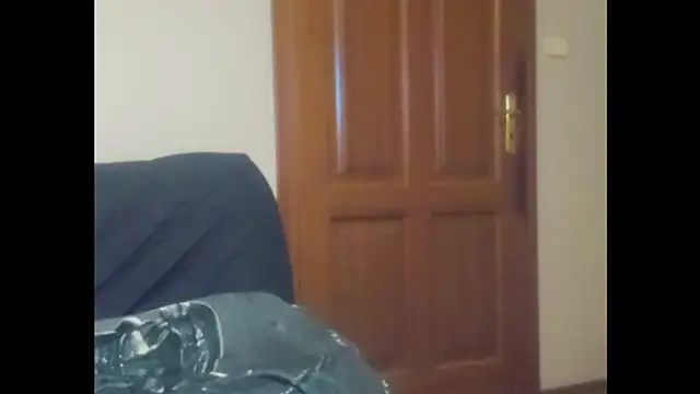 Snapshot of EscapedSibilant chatting on July 7, 2026, 8:13 pm EscapedSibilant online show from July 7, 2026, 8:13 pm
