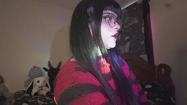 Snapshot of atena_hill_ chatting on April 27, 2026, 8:18 pm atena hill online show from April 27, 2026, 8:18 pm