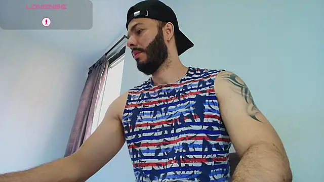Snapshot of tommel_bailey chatting on May 17, 2026, 12:45 pm tommel bailey online show from May 17, 2026, 12:45 pm