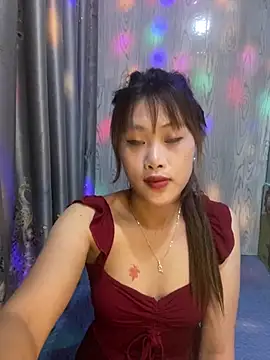 Snapshot of Ly-sexyy chatting on April 24, 2026, 8:06 am Ly-sexyy online show from April 24, 2026, 8:06 am