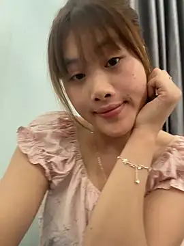 Snapshot of Ly-sexyy chatting on May 14, 2026, 4:19 am Ly-sexyy online show from May 14, 2026, 4:19 am