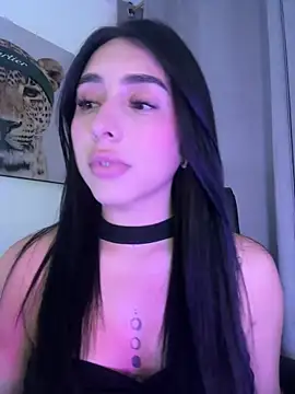 Snapshot of IsabellaNoir_ chatting on May 16, 2026, 11:46 pm IsabellaNoir online show from May 16, 2026, 11:46 pm