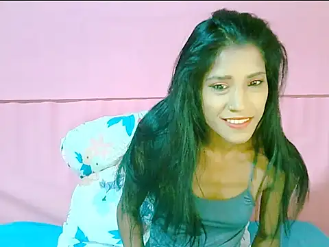 Snapshot of SexyIndianSky69 chatting on April 28, 2026, 3:44 am SexyIndianSky69 online show from April 28, 2026, 3:44 am