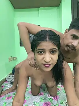 hot-couple-0 online show from May 27, 2026, 3:20 pm