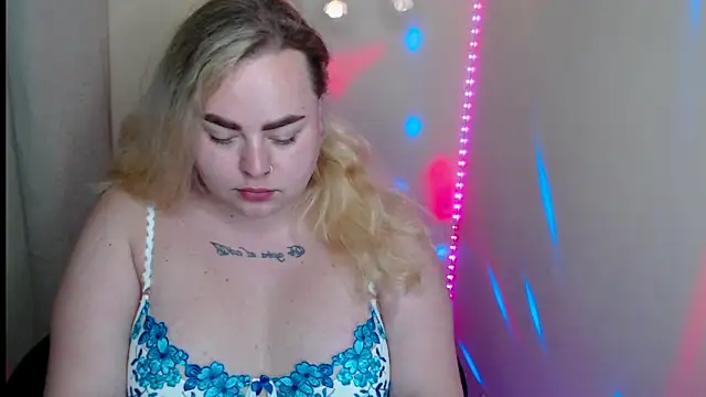 sweetvlada online show from May 14, 2026, 7:31 pm