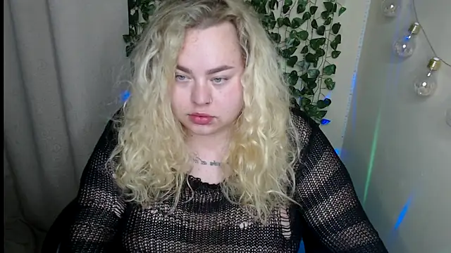 sweetvlada online show from May 23, 2026, 2:28 am