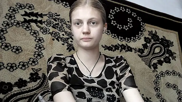 LunaLaday online show from June 5, 2026, 3:24 am