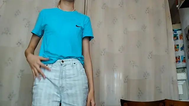 LunaLaday online show from June 25, 2026, 5:12 am