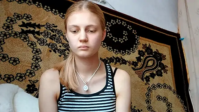 LunaLaday online show from June 29, 2026, 3:02 am