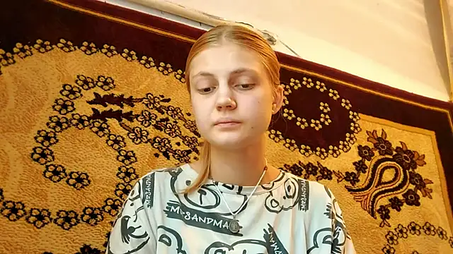 LunaLaday online show from July 1, 2026, 2:57 am
