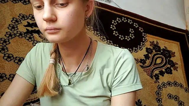 LunaLaday online show from July 7, 2026, 6:47 am