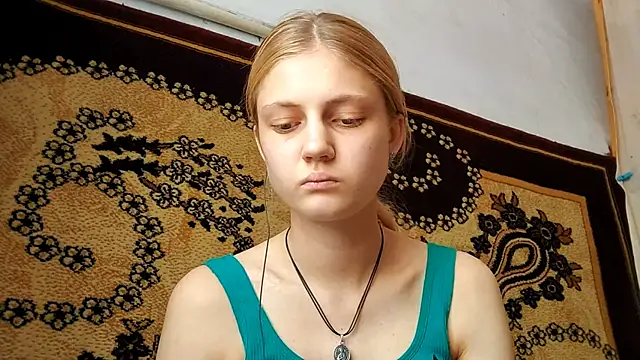 LunaLaday online show from July 16, 2026, 4:51 am