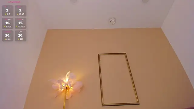Lilianadaniels online show from May 18, 2026, 4:07 am