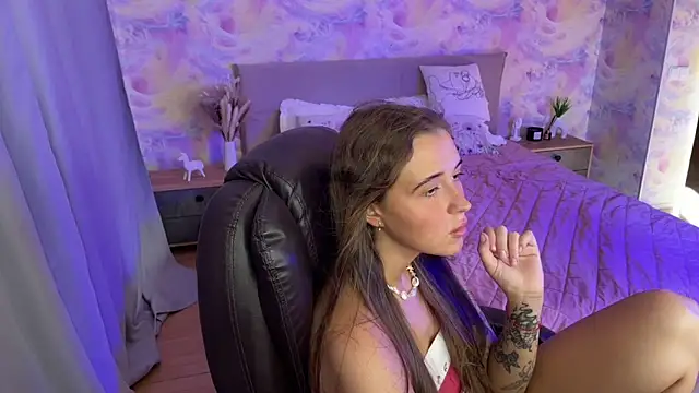 Tiana Belle online show from July 1, 2026, 1:07 am