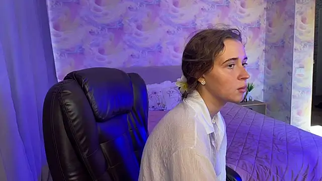 Tiana Belle online show from July 3, 2026, 1:12 am