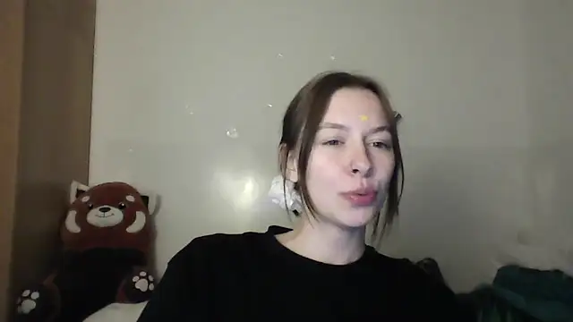 JuicyErika online show from May 12, 2026, 10:40 pm