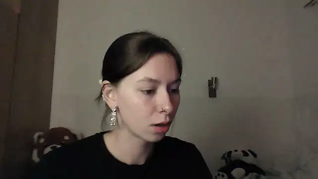 JuicyErika online show from May 21, 2026, 8:49 pm