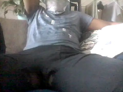 Snapshot of LunjeSA chatting on May 25, 2026, 7:58 am LunjeSA online show from May 25, 2026, 7:58 am