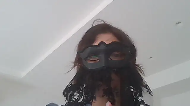 Snapshot of HelenTiAscolta chatting on April 28, 2026, 1:38 pm HelenTiAscolta online show from April 28, 2026, 1:38 pm