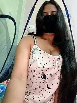 Priya 9945 online show from May 4, 2026, 5:58 am