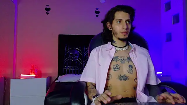 Vergil Noir  online show from July 1, 2026, 4:03 am