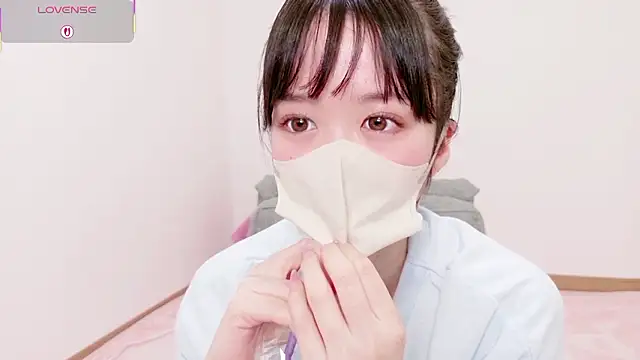 mayu chan  online show from May 5, 2026, 11:51 am