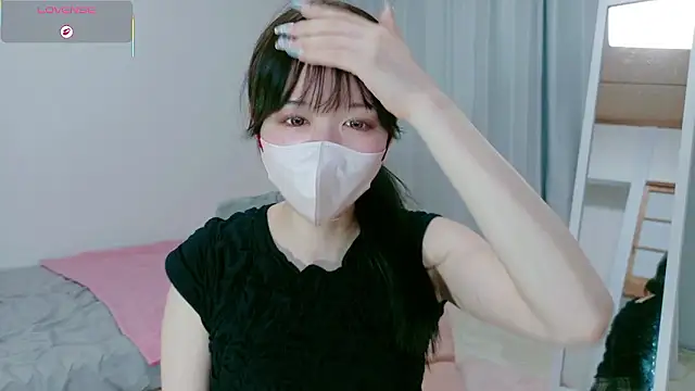 mayu chan  online show from July 5, 2026, 12:01 pm
