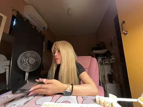 sweet glam online show from May 15, 2026, 7:59 am