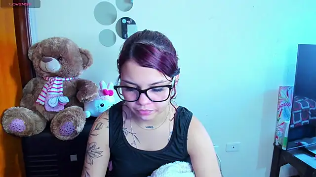 Snapshot of angelina_77 chatting on May 6, 2026, 6:24 pm angelina 77 online show from May 6, 2026, 6:24 pm