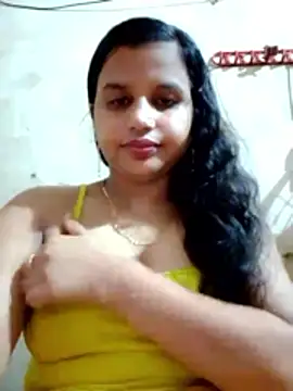 Nigar Hatun online show from May 5, 2026, 4:59 pm
