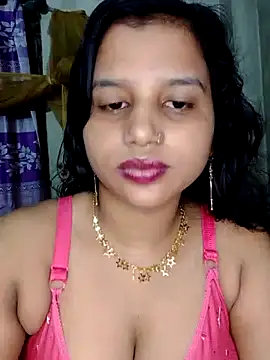 Nigar Hatun online show from May 13, 2026, 5:32 pm