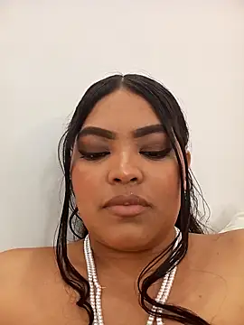 Snapshot of riley_dolly chatting on May 4, 2026, 4:41 am riley dolly online show from May 4, 2026, 4:41 am