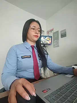 Snapshot of Queen_linda1 chatting on June 28, 2026, 12:22 pm Queen linda1 online show from June 28, 2026, 12:22 pm