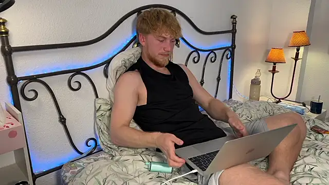 pavelrey online show from May 5, 2026, 4:04 pm