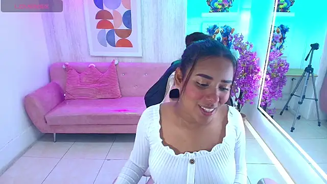 Snapshot of Afrodita_loren chatting on May 23, 2026, 3:34 am Afrodita loren online show from May 23, 2026, 3:34 am