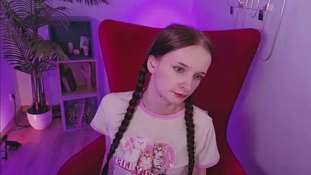 Snapshot of AliciaCore chatting on May 22, 2026, 1:28 pm AliciaCore online show from May 22, 2026, 1:28 pm