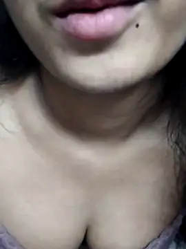 Snapshot of diya_raksha chatting on June 1, 2026, 4:36 am diya raksha online show from June 1, 2026, 4:36 am