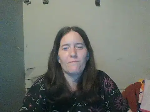 Snapshot of Mini83 chatting on April 26, 2026, 11:13 pm Mini83 online show from April 26, 2026, 11:13 pm