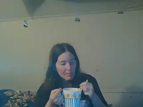 Snapshot of Mini83 chatting on May 7, 2026, 5:29 pm Mini83 online show from May 7, 2026, 5:29 pm
