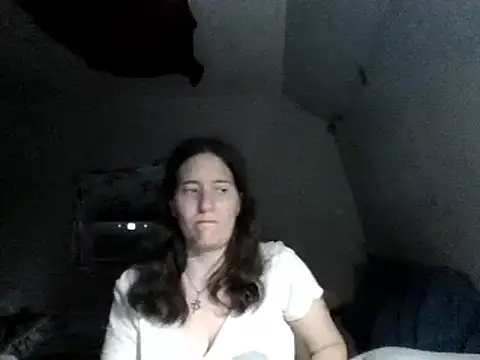 Snapshot of Mini83 chatting on May 29, 2026, 9:24 pm Mini83 online show from May 29, 2026, 9:24 pm