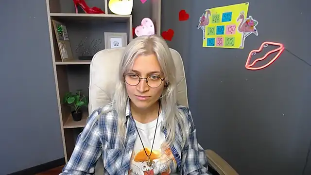 RubyDaviss online show from May 7, 2026, 12:10 pm
