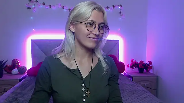RubyDaviss online show from May 22, 2026, 6:13 pm