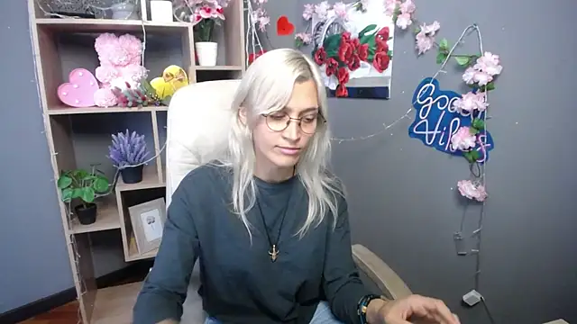 RubyDaviss online show from May 28, 2026, 12:13 pm