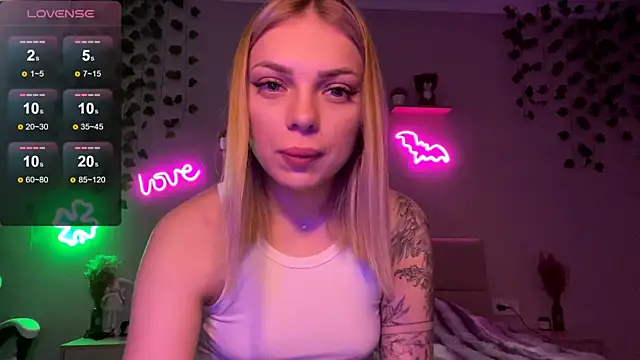 Snapshot of CandyRass chatting on May 24, 2026, 9:58 am CandyRass online show from May 24, 2026, 9:58 am
