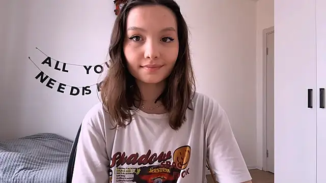 Snapshot of RochelTrewhitt chatting on April 27, 2026, 9:18 am RochelTrewhitt online show from April 27, 2026, 9:18 am