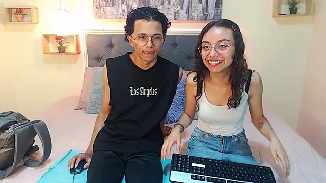 Snapshot of Lubli_thodez chatting on April 25, 2026, 1:36 pm Lubli thodez online show from April 25, 2026, 1:36 pm